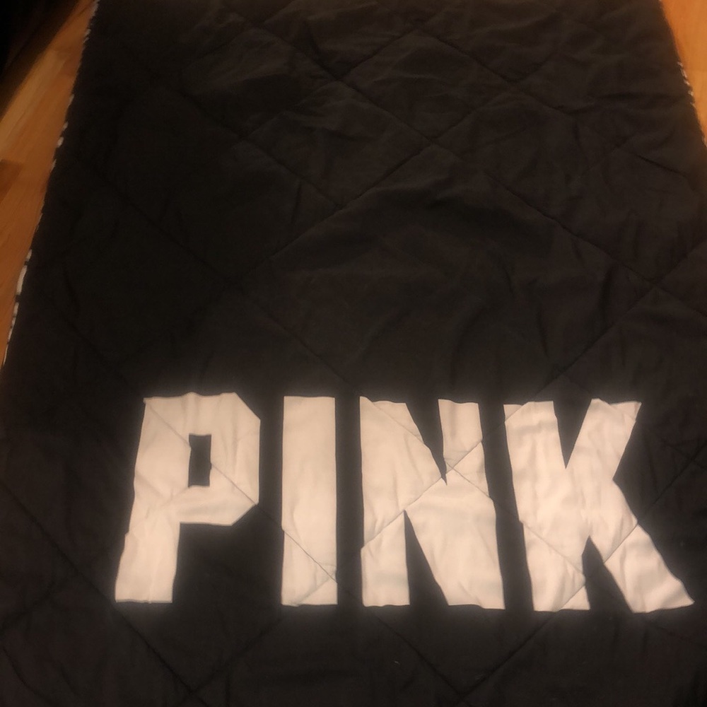 VS Pink Comforter